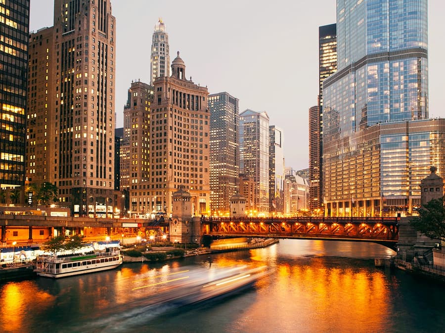 Chicago Architecture Evening Cruise by Shoreline