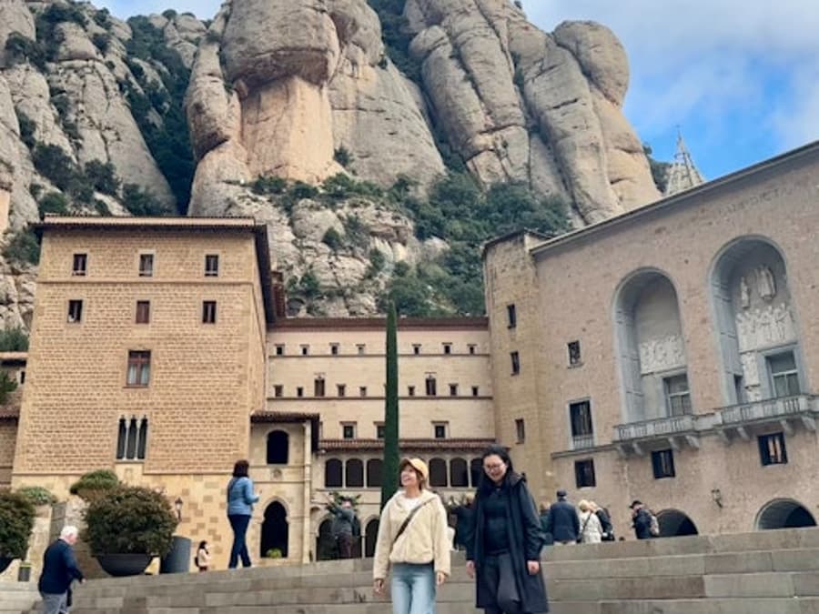 Montserrat: Half-Day Guided Tour from Barcelona