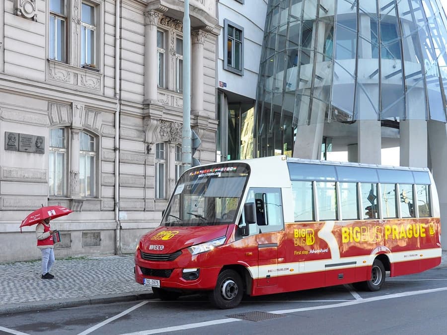 Big Bus: Prague Hop-on Hop-off Bus Tour with Optional Vltava River Cruise