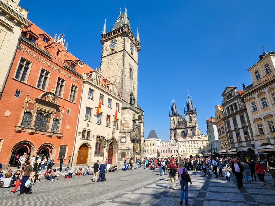 Best of Prague: City Tour by Boat, Bus and on Foot