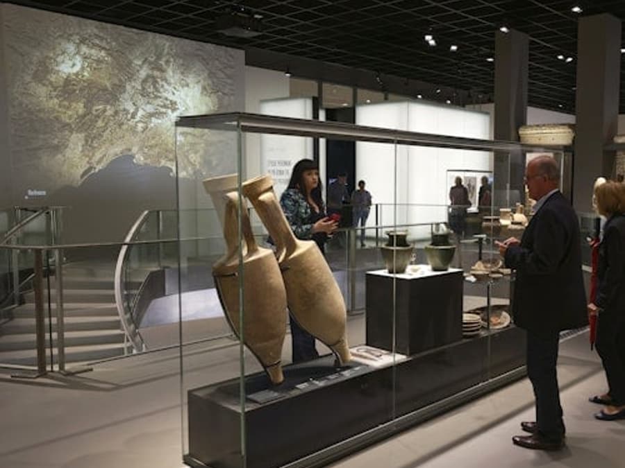 Musée de la Romanité: Sla de Rij Over Ticket