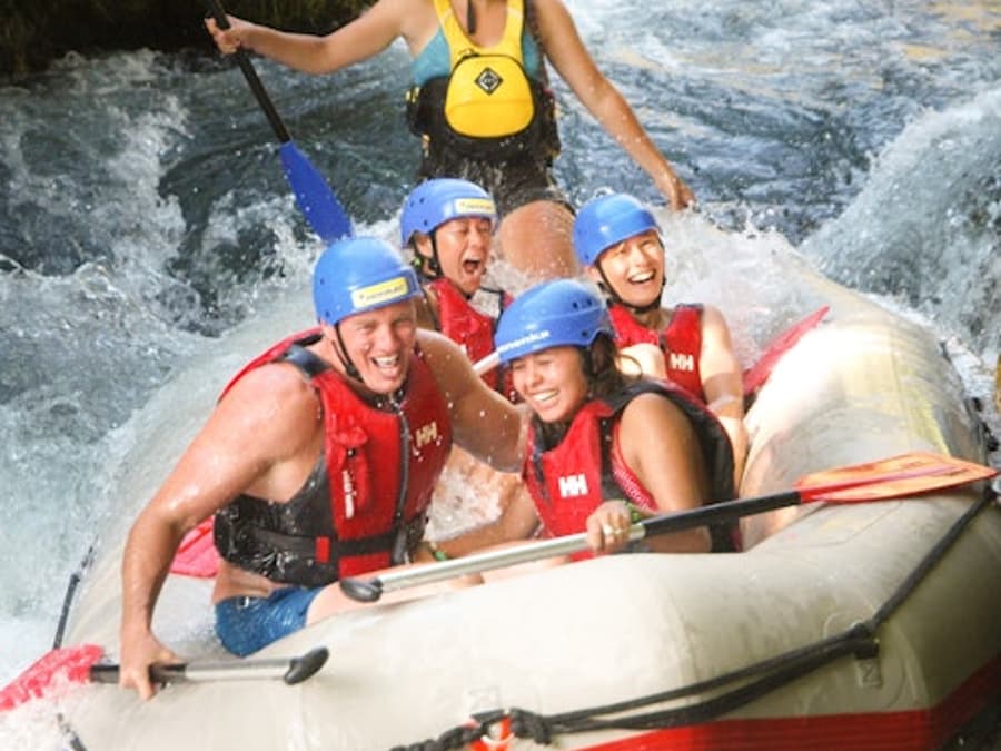 Sungai Cetina: Arung Jeram & Lompat Tebing