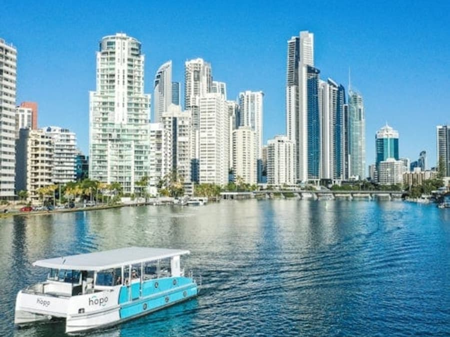Gold Coast: 2-Hr Sightseeing Cruise from Surfers Paradise