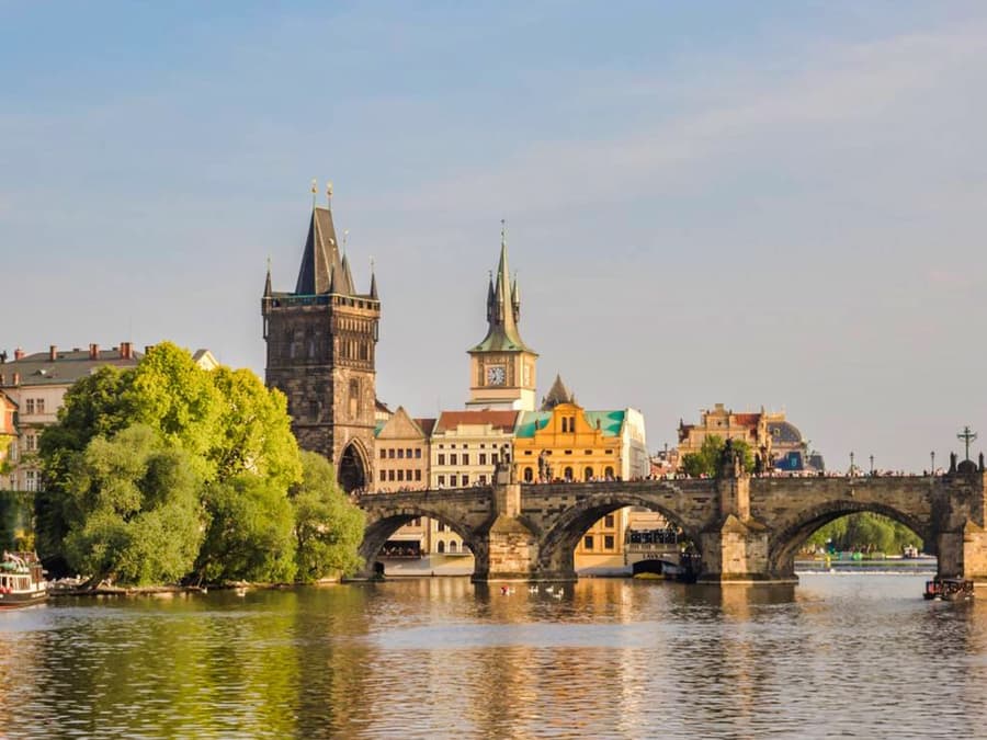 1-Hour Panoramic Sightseeing Cruise in Prague with Online Audio Guide