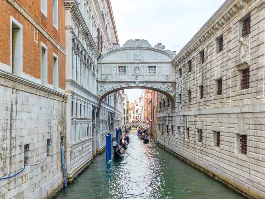 Venice Grand Canal Classic Gondola Ride