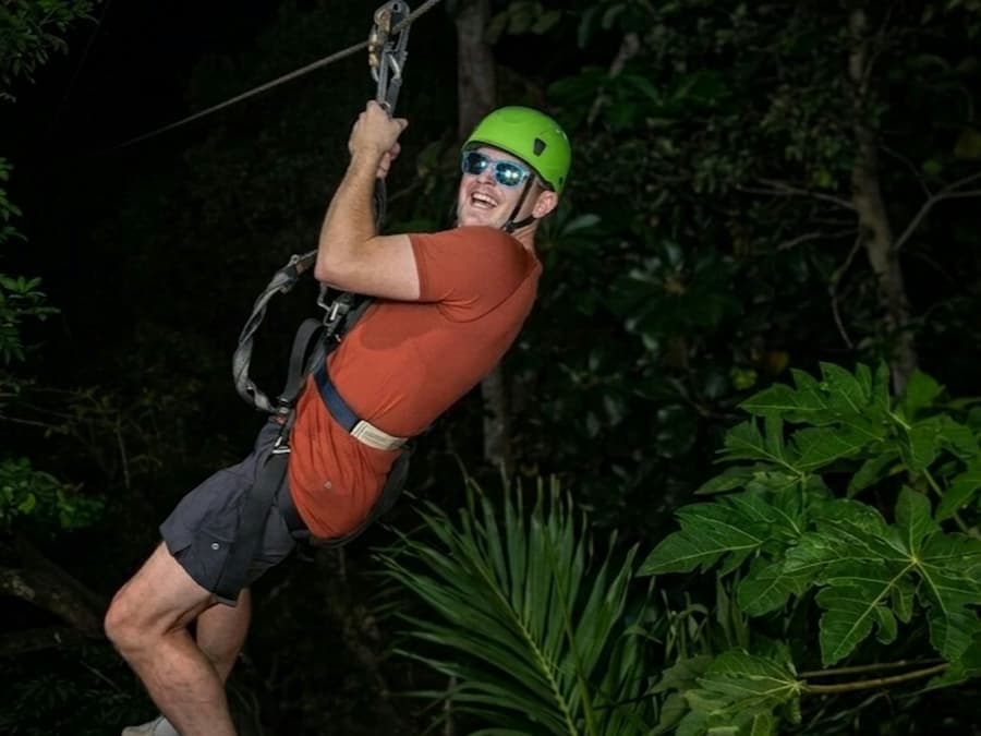 Coral Crater Adventure Park: Night Zipline Experience