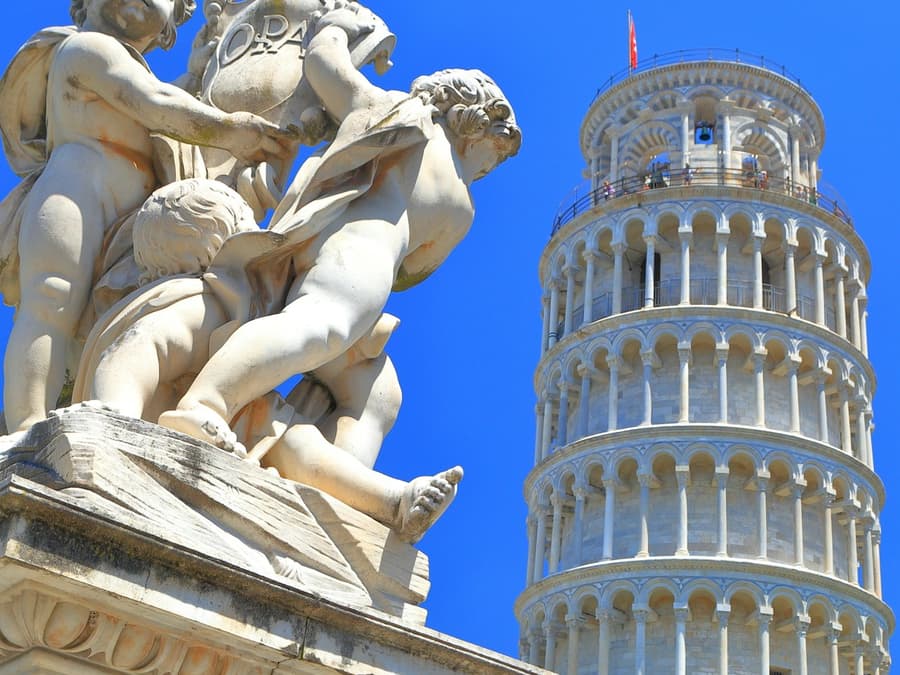 Leaning Tower of Pisa & Cathedral: Fast Track Entry + City Tour