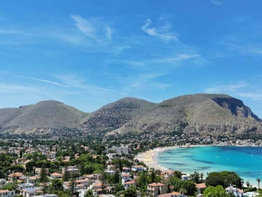 Mondello: Rock Climbing Adventure + Roundtrip Transfer