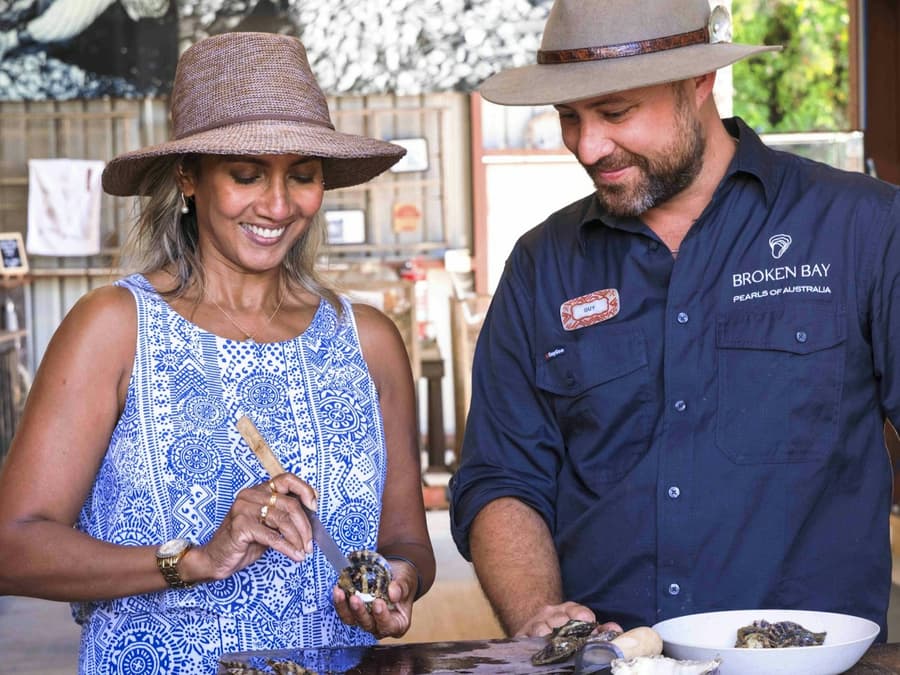 Broken Bay Pearl Farm: Entry + Guided Oyster Tasting + Boat Cruise