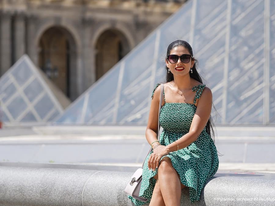 Sesión de Fotos Profesional en el Museo del Louvre