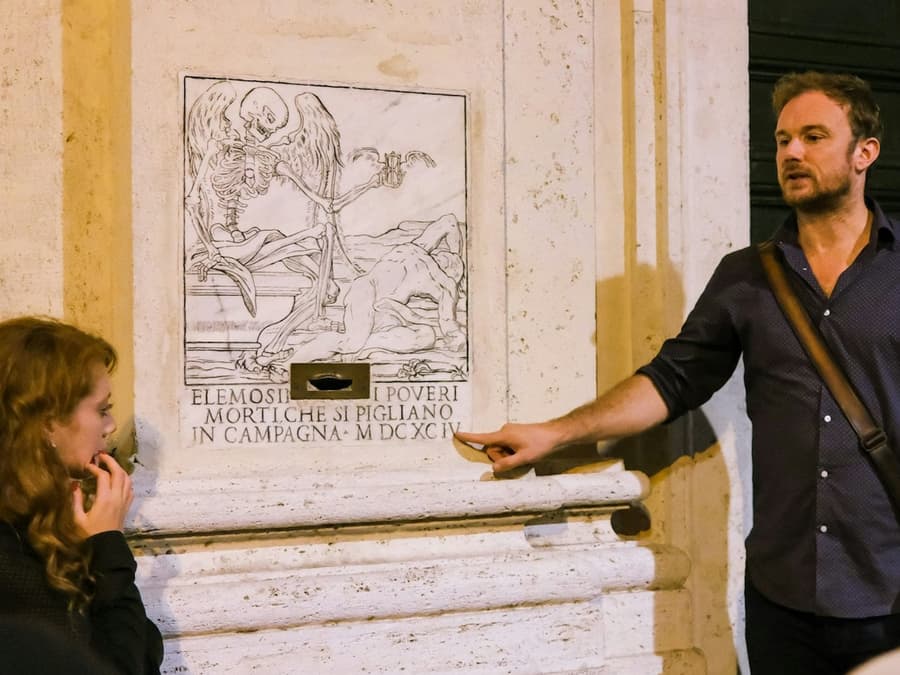 Rome: Ghosts & Legends Guided Walking Tour