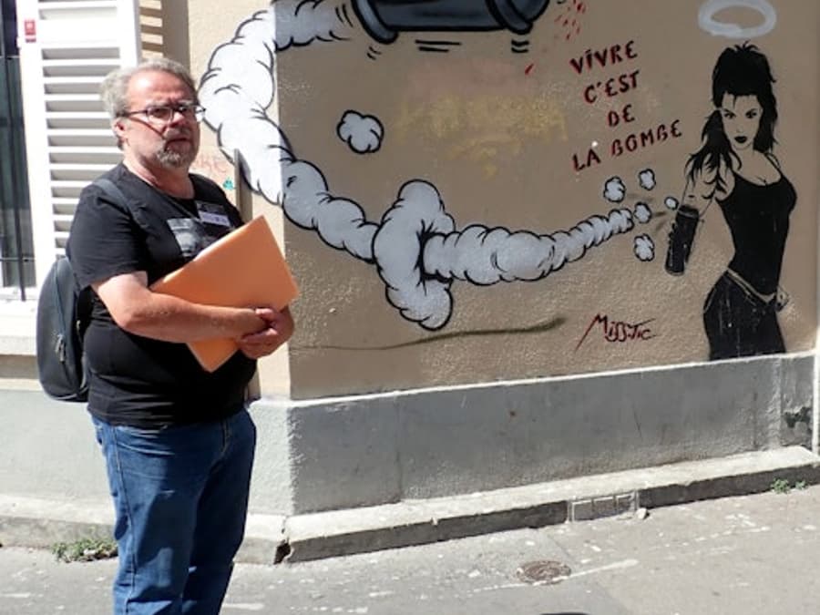 Paris: Street Art Walking Tour by an Urban Art Expert