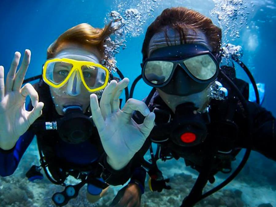 Discover Scuba Diving Dubai