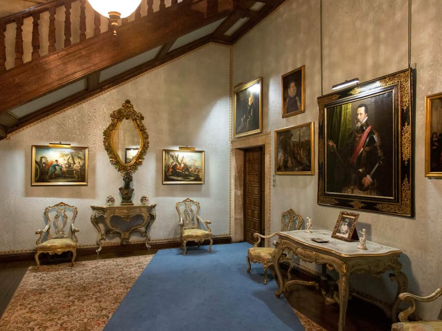 Monterrey Palace: Self Guided Audio Tour