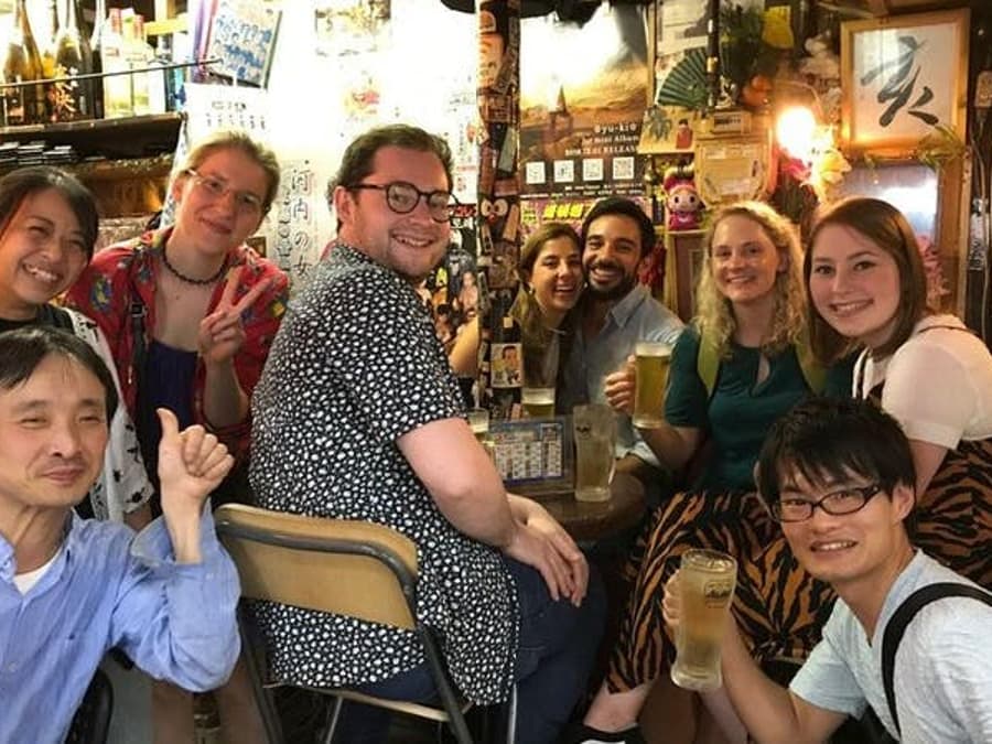 Osaka Bar Hopping Night Walking Tour in Namba (3 bars, 6 tas