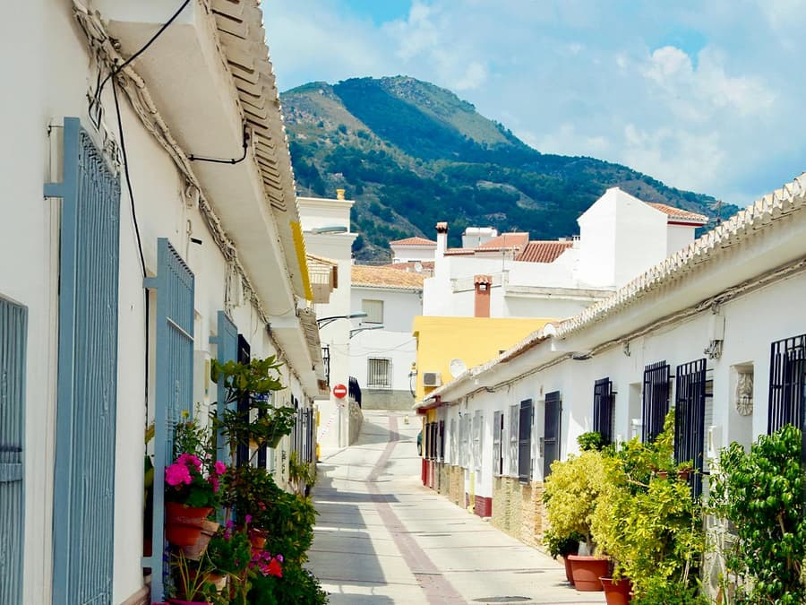 From Granada: Alpujarra White Villages Day Trip
