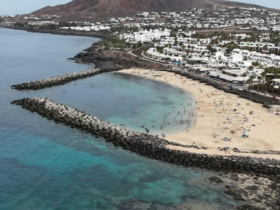 Lanzarote: Stand-up Paddleboarding Class + Transfer