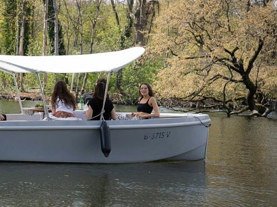 East Harbor Berlin: 1, 2, or 3-Hour Boat Rental (No License Required)