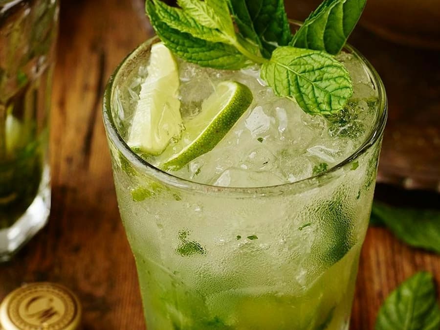 Mango’s Tropical Cafe South Beach: Salsa Lesson + Mojito & Appetizers