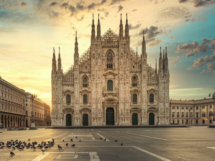 Duomo di Milano: Small Group Guided Tour + Rooftop Access