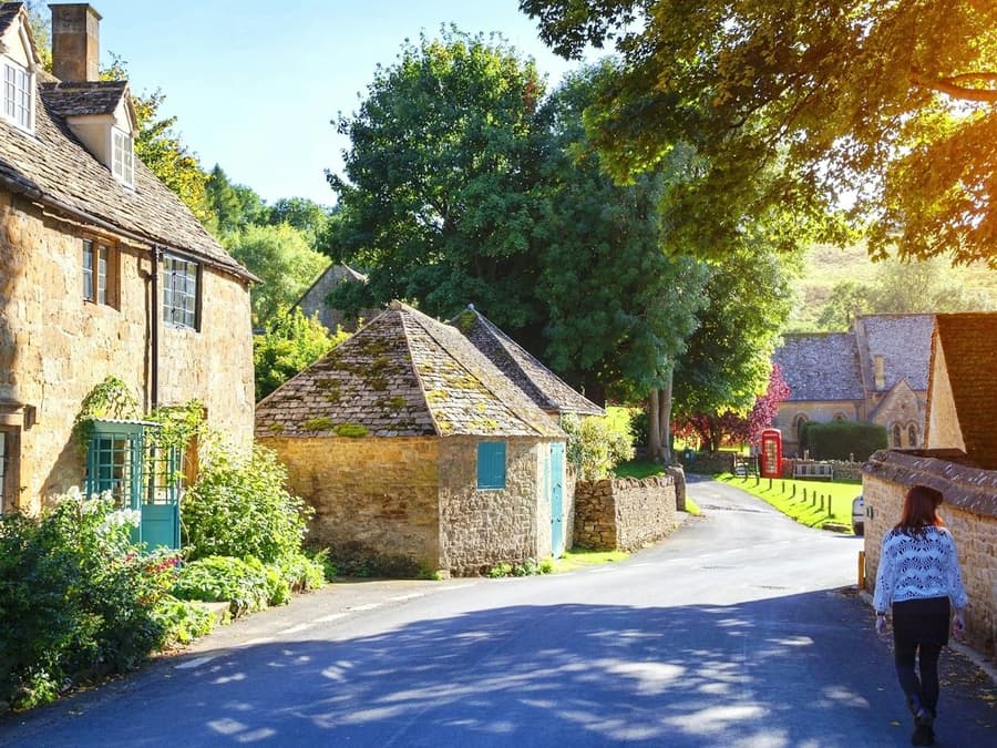 London: Harry Potter Film Sites Tour + Lacock Abbey & Gloucester Cathedral Entry