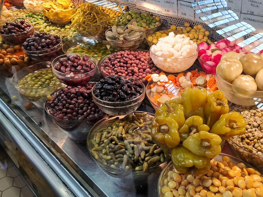 Valencia: Guided Traditional Food Tour