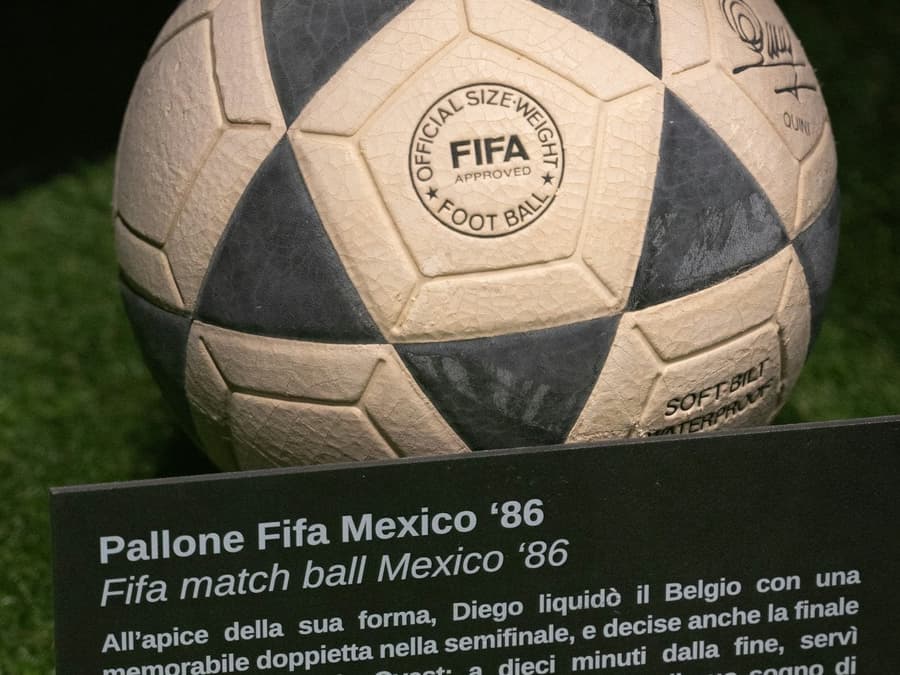 Museo Maradona: Fast Track Ticket + Guided Tour + Audio Guide App