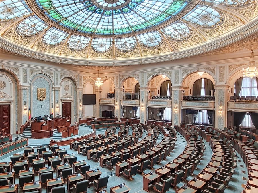 Vstupenky Přednostního Vstupu do Paláce Parlamentu v Bukurešti s Průvodcem
