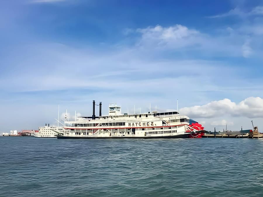Steamboat Natchez Sightseeing Jazz Cruise