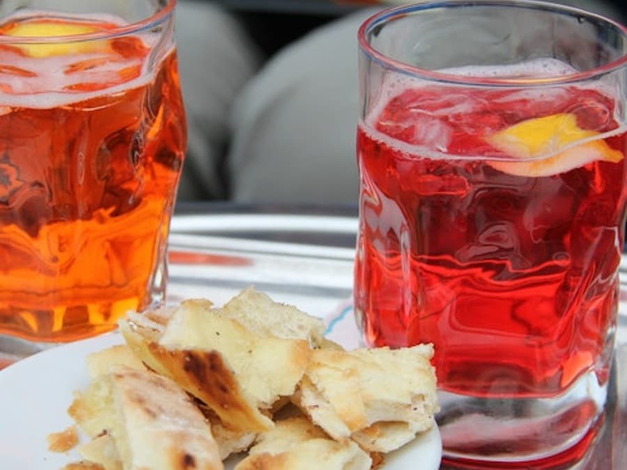 Venice: Street Food Tour and Tastings with a Local Guide
