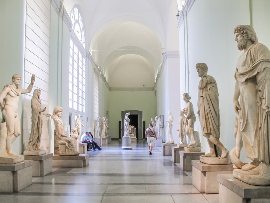 Pribadong Guided Tour ng Naples National Archaeological Museum kasama ang isang Arkeologo