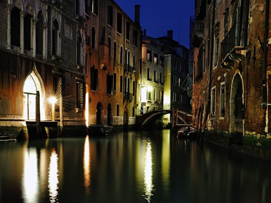 Venice: Ghost & Mysteries Walking Tour