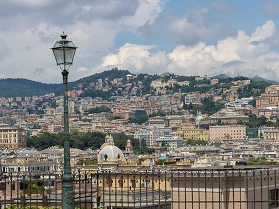 Genoa: Old Town Guided Walking Tour