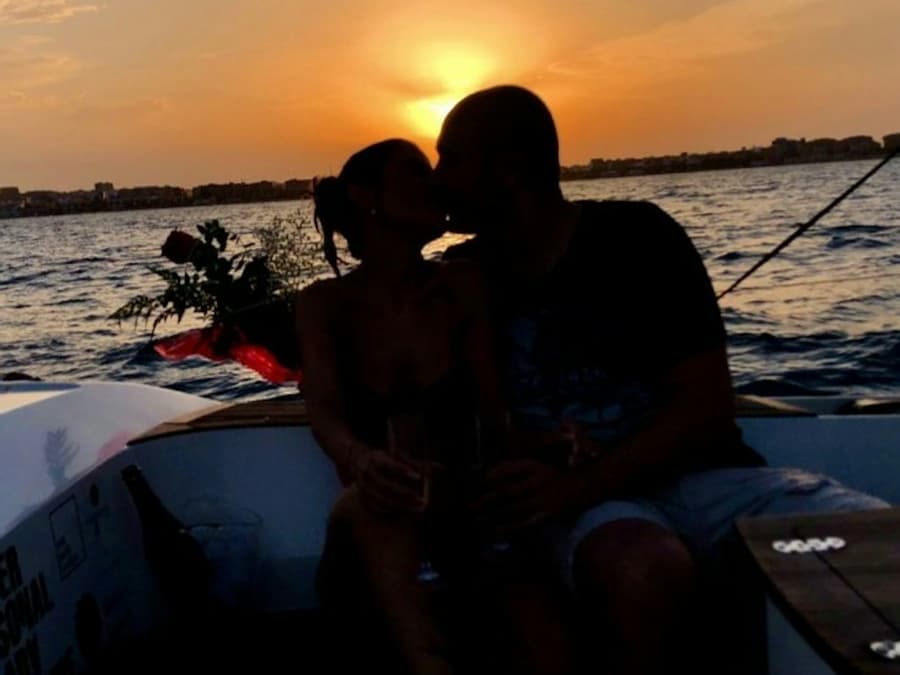 Valencia: Private Sunset Sailboat + Drink