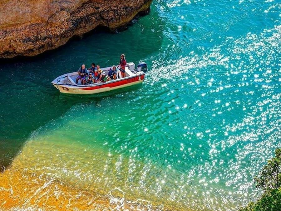 Benagil Caves: Guided Cruise from Armação de Pêra