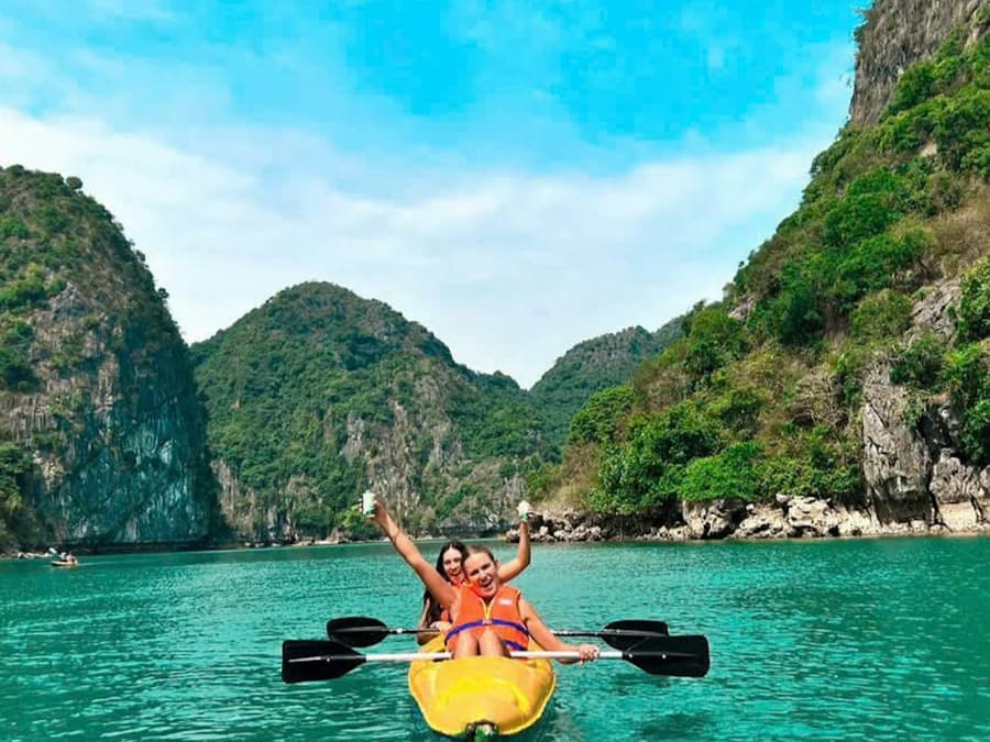 Halong Bay & Lan Ha Bay: 5-Star Catamaran Cruise + Lunch + Optional Transfer