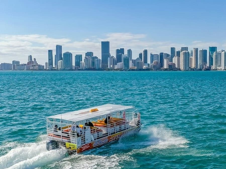 Miami: Water Taxi From/To Downtown and South Beach
