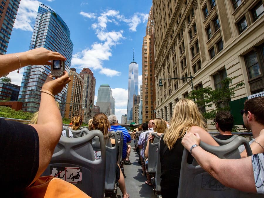 Bas Besar: Lawatan Bas Hop-on Hop-off Bandar Raya New York