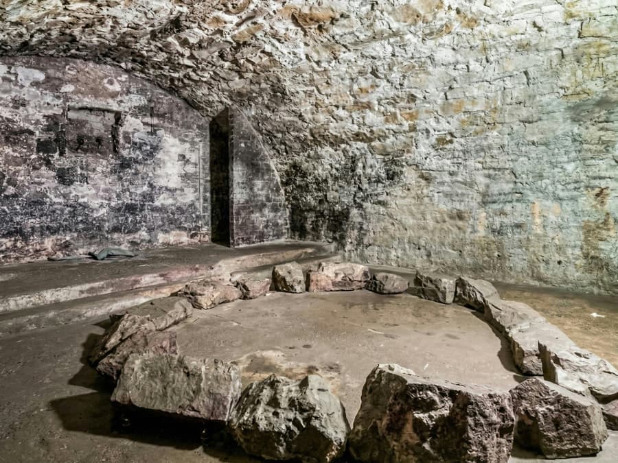 Haunted Vaults Tour