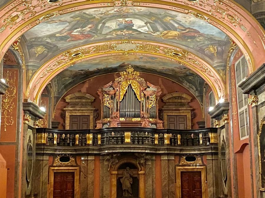 Klementinum Mirror Chapel Prague: Classical Concert by Royal Czech Orchestra
