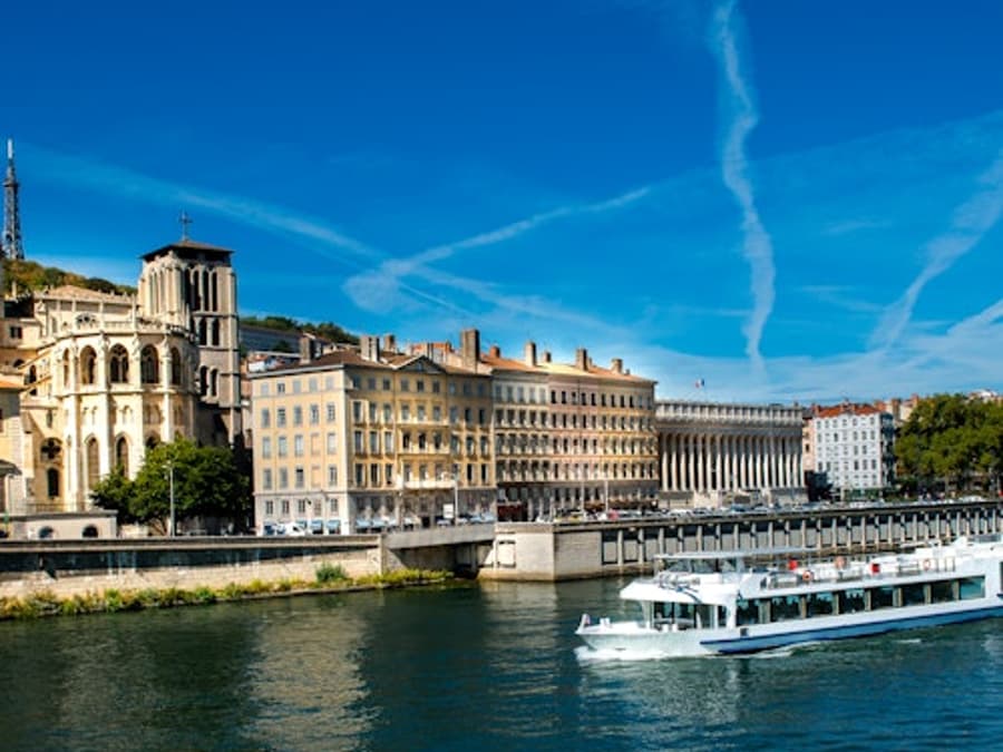 Lunch Cruise on the Saône by Les Bateaux Lyonnais Hermès II