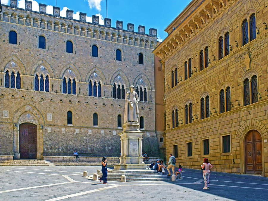 Small-Group Guided Tour of Siena with Optional Cathedral Entry