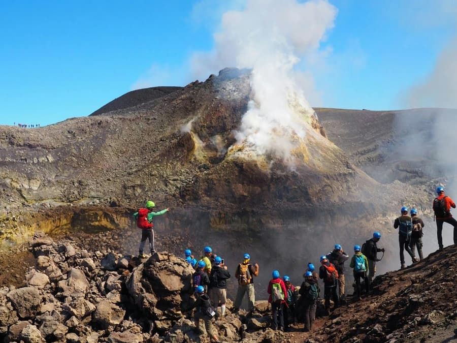 Mount Etna Guided Tour by 4x4 with Wine Tasting