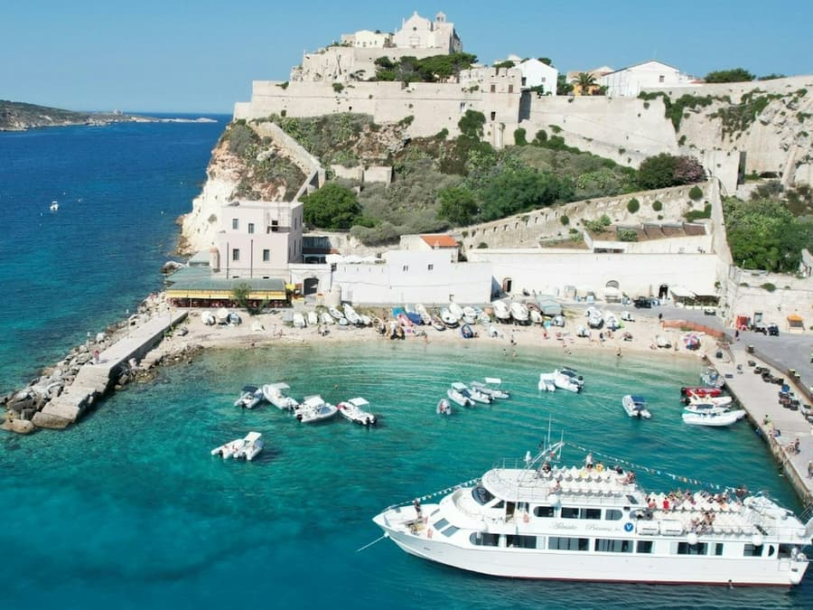 Tremiti Islands: Guided Boat Tour from Rodi Garganico