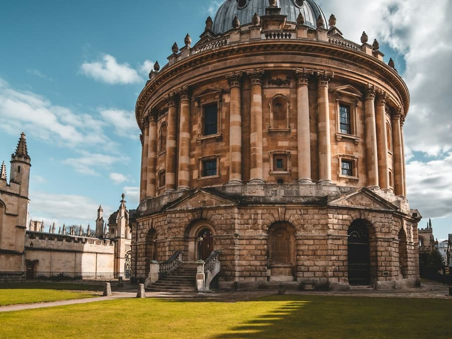Oxford: On-Screen Guided Walking Tour