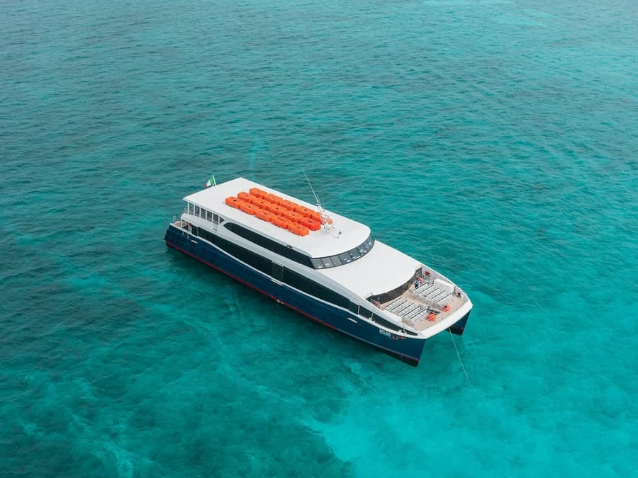 Isla Mujeres: Ferry from Cancún