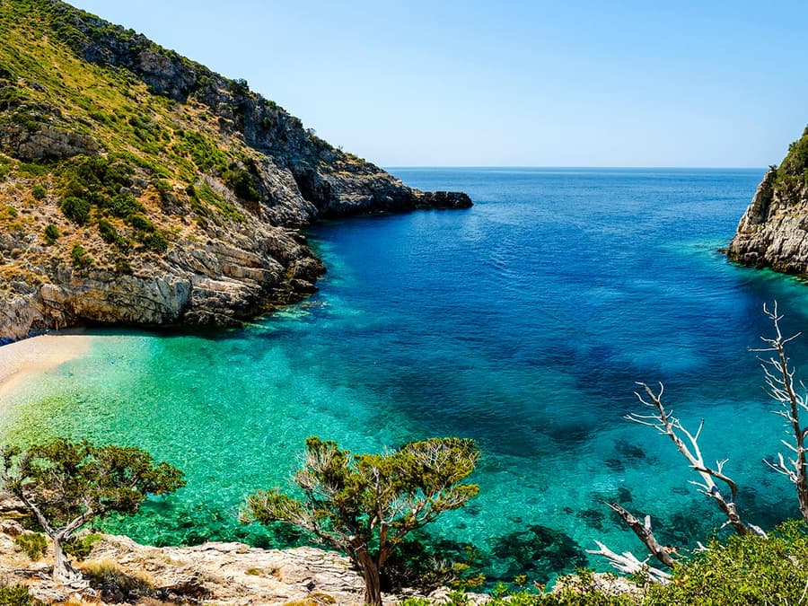 From Vlore: Haxhi Ali Cave, Dafina Bay & Karaburun Peninsula Speedboat Tour