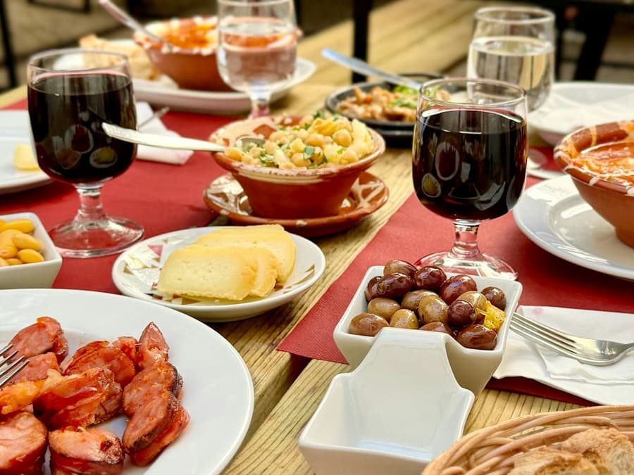 Lisbon: Foodie's Walking Tour
