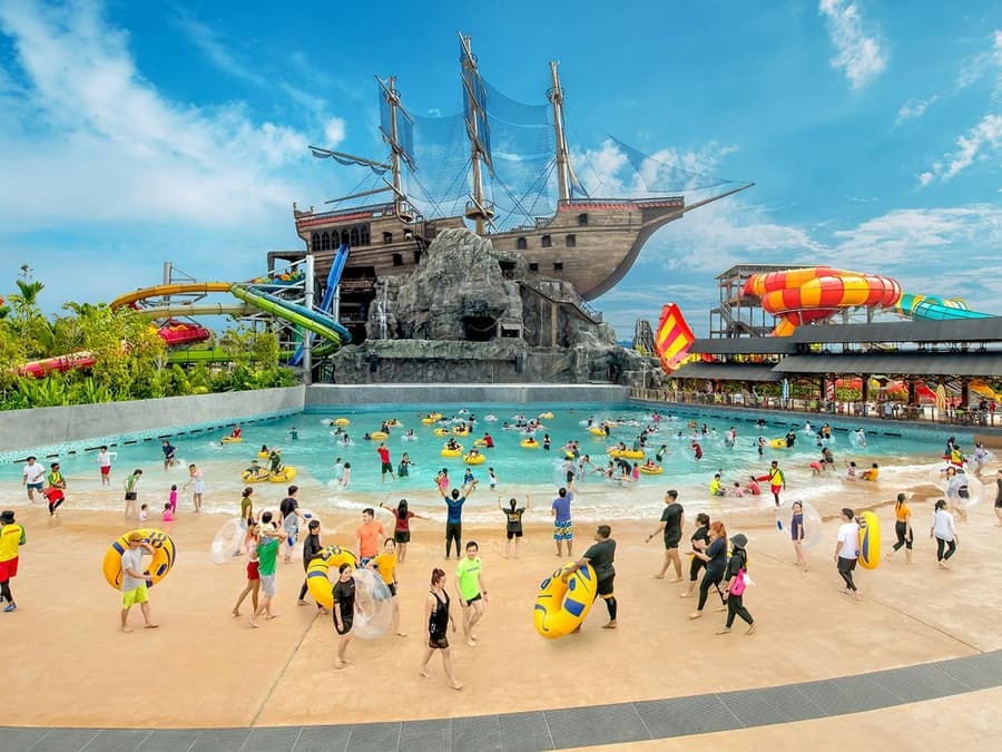SplashMania Waterpark at Gamuda Cove Selangor Tickets