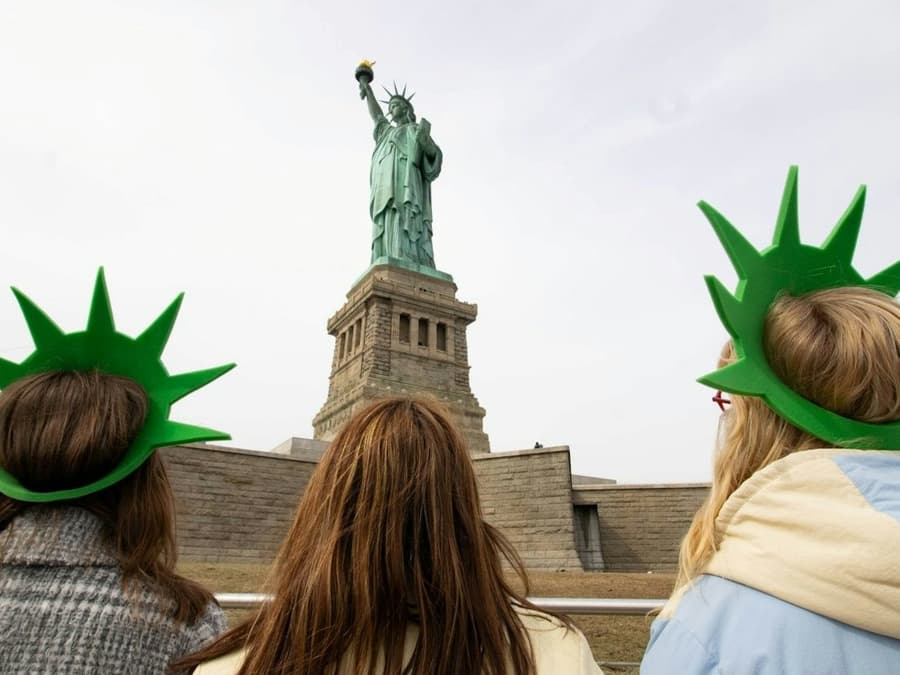 Statue of Liberty & Ellis Island: Entry Ticket + Roundtrip Ferry from New Jersey